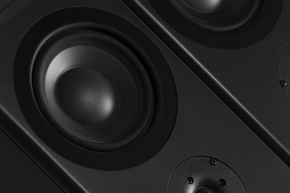 Multimedia speaker system with different speakers closeup