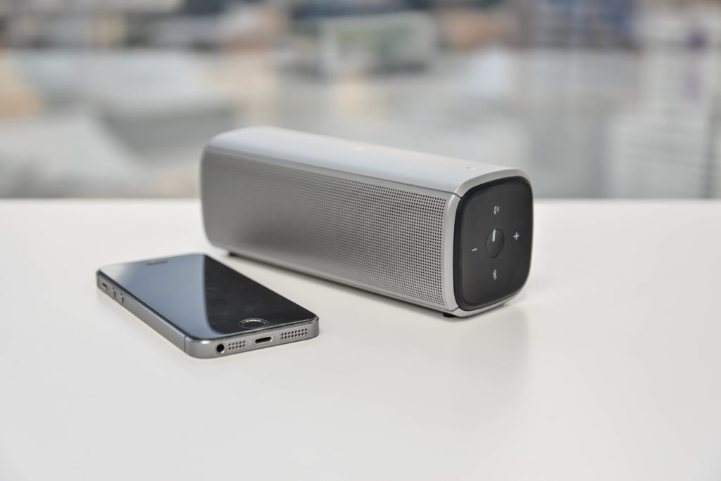 Bluetooth Speaker connected with mobile phone
