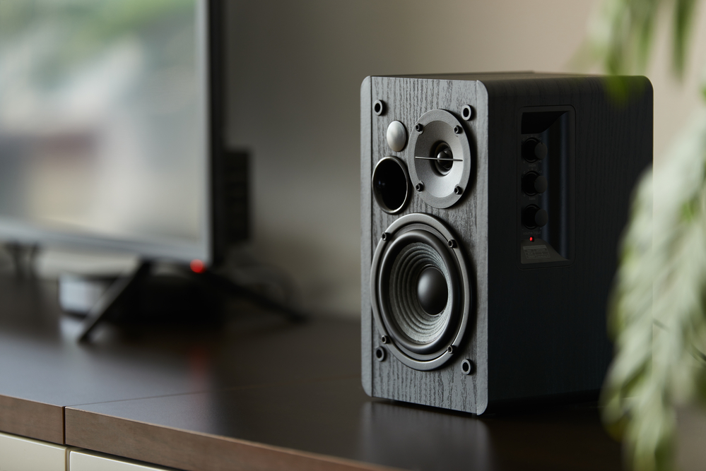 5 Awesome Active Bookshelf Speakers You Should Buy